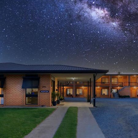 Deniliquin Motel Dış mekan fotoğraf